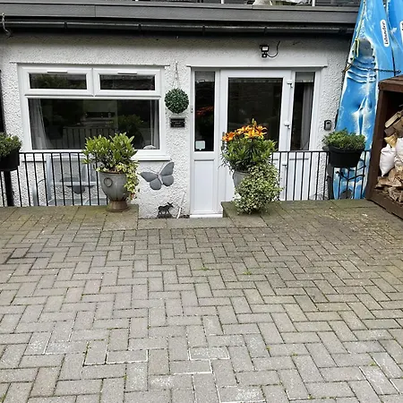 ゲストハウス Bowness Guest House 3*