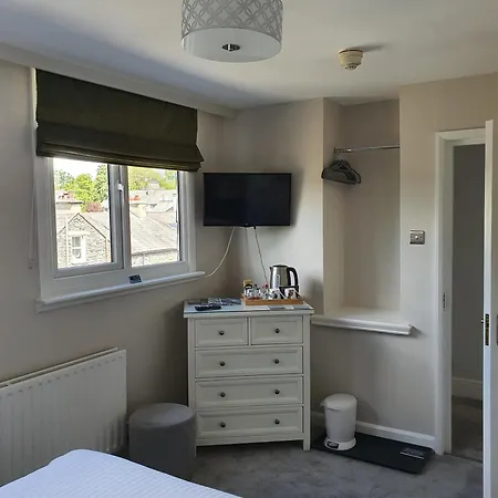 Bowness Guest House 3*