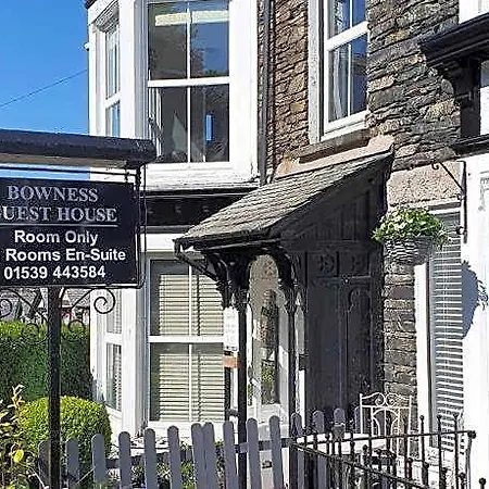 Pensión Bowness Guest House 3*