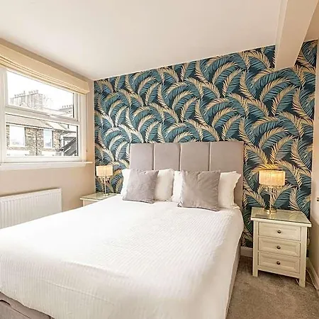 Bowness Guest House 3*
